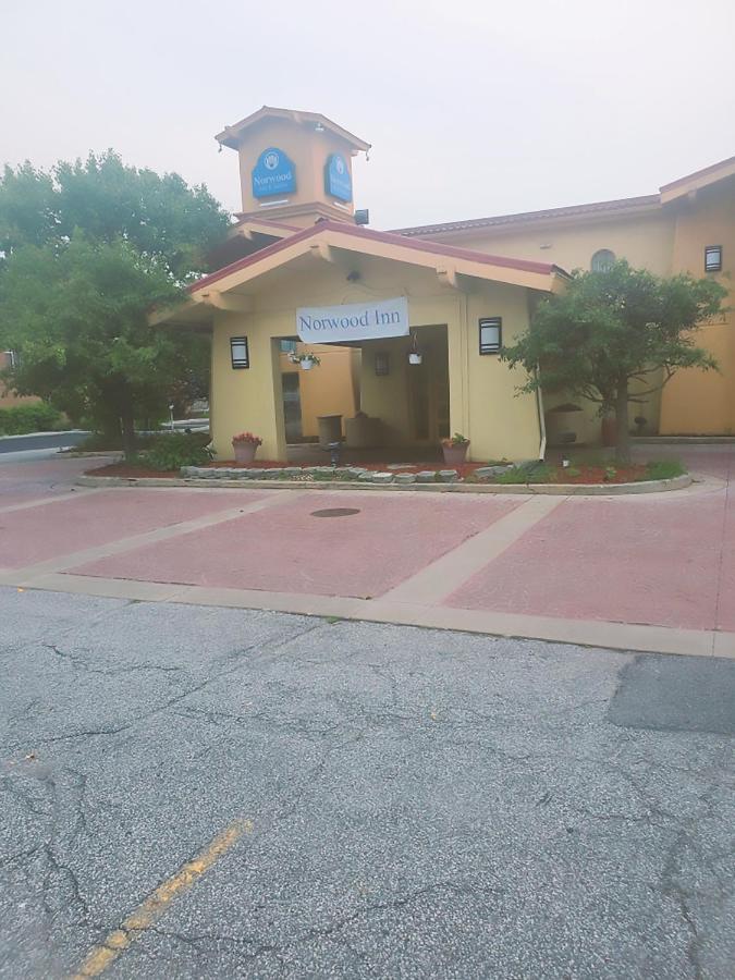 Norwood Inn & Suites Merrillville Exteriér fotografie